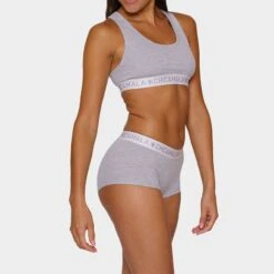 Chicamala Dames Racer Back Bralette Basic Grijs -Boxers Ondergoed Winkel aHR0cHM6Ly93d3cuYm94ZXJzLm5sL21lZGlhL2NhdGFsb2cvcHJvZHVjdC8xLzIvMTIyMGJhc2ljMDMtOTk4OC5qcGc c3RvcmU9Ym94ZXJzX25sJmltYWdlLXR5cGU9aW1hZ2U
