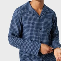 BJØRN BORG Björn Borg Core Flannel O-hals Pyjamashirt Longsleeve Check Blauw 9 BJØRN BORG Björn Borg Core Flannel O-hals Pyjamashirt Longsleeve Check Blauw -Boxers Ondergoed Winkel aHR0cHM6Ly93d3cuYm94ZXJzLm5sL21lZGlhL2NhdGFsb2cvcHJvZHVjdC9iL2ovYmpvcm4tYm9yZ18xMDAwMjYxNC1wMDkwN181LmpwZz9zdG9yZT1ib3hlcnNfbmwmaW1hZ2UtdHlwZT1pbWFnZQ