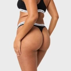 BJØRN BORG Björn Borg Dames Soft Cotton Stretch 5-pack Strings Zwart -Boxers Ondergoed Winkel aHR0cHM6Ly93d3cuYm94ZXJzLm5sL21lZGlhL2NhdGFsb2cvcHJvZHVjdC9iL2ovYmpvcm4tYm9yZ18xMDAwNDA2MC1tcDAwMV81LmpwZz9zdG9yZT1ib3hlcnNfbmwmaW1hZ2UtdHlwZT1pbWFnZQ