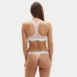 Calvin Klein Dames Bralette Roze 6 Calvin Klein Dames Bralette Roze -Boxers Ondergoed Winkel aHR0cHM6Ly93d3cuYm94ZXJzLm5sL21lZGlhL2NhdGFsb2cvcHJvZHVjdC9jL2EvY2FsdmluLWtsZWluX2YzNzg1ZS0ybnRfbW9kZWxfYWNodGVya2FudF8xLmpwZz9zdG9yZT1ib3hlcnNfbmwmaW1hZ2UtdHlwZT1pbWFnZQ