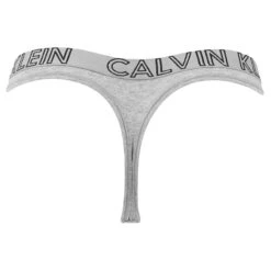 Calvin Klein Dames Ultimate String Grijs 7 Calvin Klein Dames Ultimate String Grijs -Boxers Ondergoed Winkel aHR0cHM6Ly93d3cuYm94ZXJzLm5sL21lZGlhL2NhdGFsb2cvcHJvZHVjdC9jL2EvY2FsdmluLWtsZWluX3FkMzYzNmUtMDIwX2FjaHRlcmthbnQuanBnP3N0b3JlPWJveGVyc19ubCZpbWFnZS10eXBlPWltYWdl
