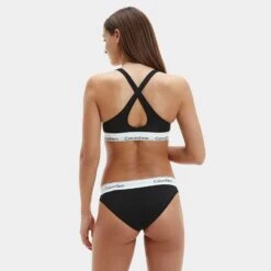 Calvin Klein Dames Bralette Lift Zwart 6 Calvin Klein Dames Bralette Lift Zwart -Boxers Ondergoed Winkel aHR0cHM6Ly93d3cuYm94ZXJzLm5sL21lZGlhL2NhdGFsb2cvcHJvZHVjdC9jL2EvY2FsdmluLWtsZWluX3FmMTY1NGUtMDAxX21vZGVsX2FjaHRlcmthbnQuanBnP3N0b3JlPWJveGVyc19ubCZpbWFnZS10eXBlPWltYWdl