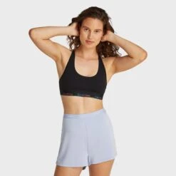 Calvin Klein Dames Icon Bralette Pride Zwart 6 Calvin Klein Dames Icon Bralette Pride Zwart -Boxers Ondergoed Winkel aHR0cHM6Ly93d3cuYm94ZXJzLm5sL21lZGlhL2NhdGFsb2cvcHJvZHVjdC9jL2EvY2FsdmluLWtsZWluX3FmODE4Ny11YjFfMi5qcGc c3RvcmU9Ym94ZXJzX25sJmltYWdlLXR5cGU9aW1hZ2U