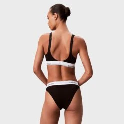 Calvin Klein Dames Icon Cotton Modal Lift Bralette Zwart -Boxers Ondergoed Winkel aHR0cHM6Ly93d3cuYm94ZXJzLm5sL21lZGlhL2NhdGFsb2cvcHJvZHVjdC9jL2EvY2FsdmluLWtsZWluX3FmODUwMC11YjFfMy5qcGc c3RvcmU9Ym94ZXJzX25sJmltYWdlLXR5cGU9aW1hZ2U