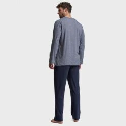 Götzburg Pyjamaset Lang Pocket Micro Stripe Blauw 7 Götzburg Pyjamaset Lang Pocket Micro Stripe Blauw -Boxers Ondergoed Winkel aHR0cHM6Ly93d3cuYm94ZXJzLm5sL21lZGlhL2NhdGFsb2cvcHJvZHVjdC9nL28vZ290emJ1cmdfNDUxODEzLTQwNjUtMDYyMV8yLmpwZz9zdG9yZT1ib3hlcnNfbmwmaW1hZ2UtdHlwZT1pbWFnZQ