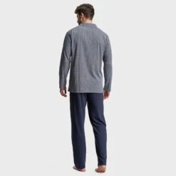 Götzburg Pyjamaset Lang Button Collar Blauw -Boxers Ondergoed Winkel aHR0cHM6Ly93d3cuYm94ZXJzLm5sL21lZGlhL2NhdGFsb2cvcHJvZHVjdC9nL28vZ290emJ1cmdfNDUyMTAzLTQwMDktMDYyNl8yLmpwZz9zdG9yZT1ib3hlcnNfbmwmaW1hZ2UtdHlwZT1pbWFnZQ