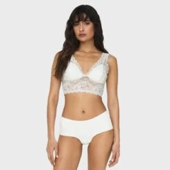 ONLY Dames Bralette Kant Chloe Wit 9 ONLY Dames Bralette Kant Chloe Wit -Boxers Ondergoed Winkel aHR0cHM6Ly93d3cuYm94ZXJzLm5sL21lZGlhL2NhdGFsb2cvcHJvZHVjdC9vL24vb25seV8xNTEwNzU5OS1jbG91ZC1kYW5jZXJfM18xLmpwZz9zdG9yZT1ib3hlcnNfbmwmaW1hZ2UtdHlwZT1pbWFnZQ