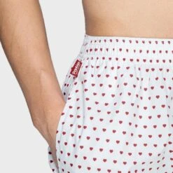 Pockies Wijde Boxershort Dirty Love Wit & Rood -Boxers Ondergoed Winkel aHR0cHM6Ly93d3cuYm94ZXJzLm5sL21lZGlhL2NhdGFsb2cvcHJvZHVjdC9wL28vcG9ja2llc19uZGlsXzMuanBnP3N0b3JlPWJveGVyc19ubCZpbWFnZS10eXBlPWltYWdl